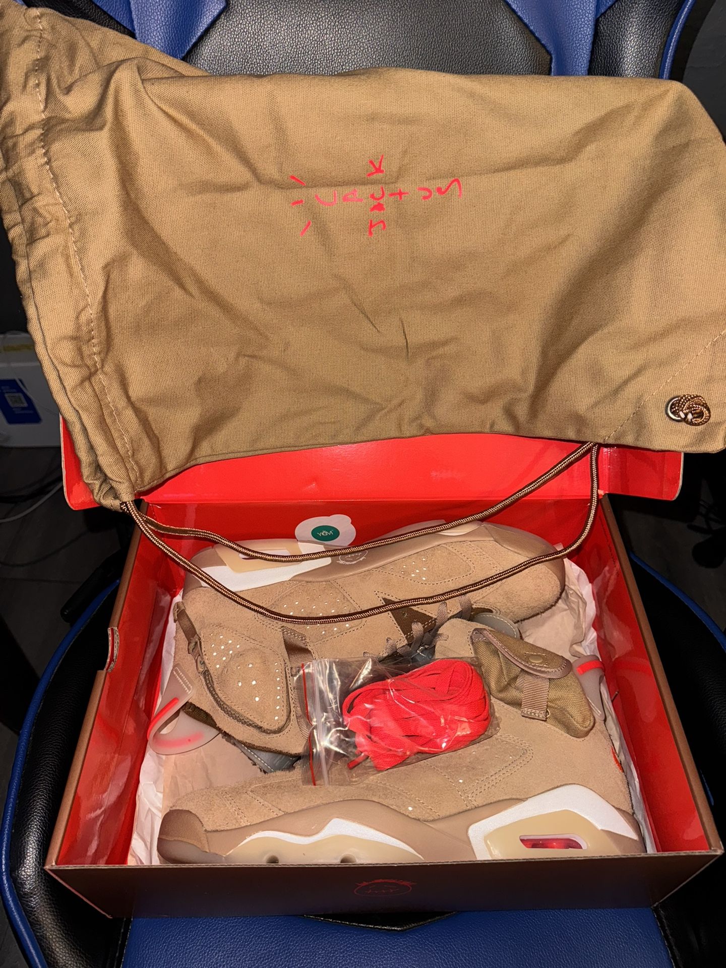 Air Jordan 6 Travis Scott