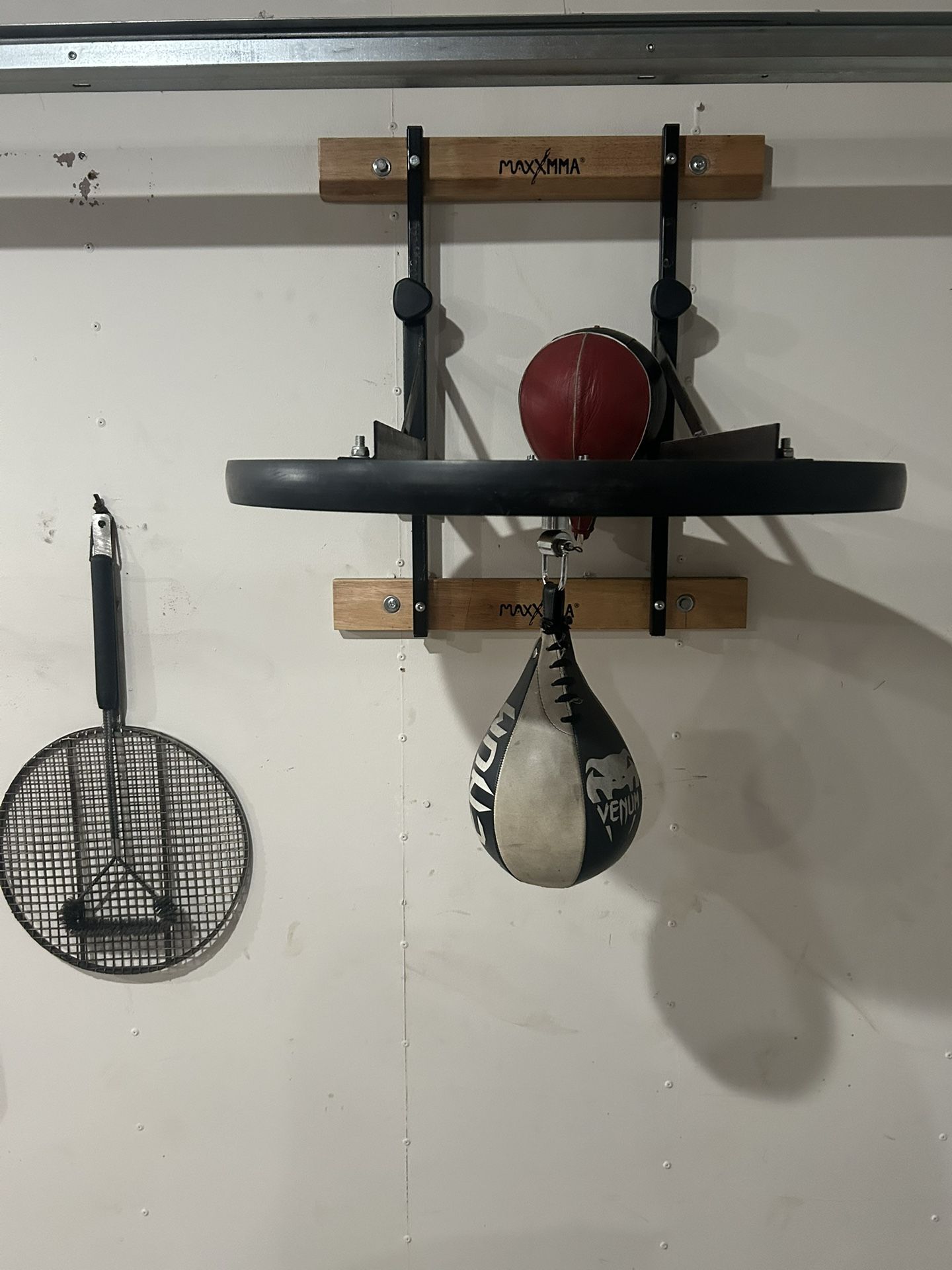 Boxing Bag, Gloves , speed Bag And Double Speed Bag