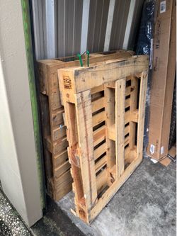 11 Free Pallets