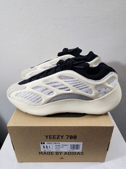 Yeezy 700 V3 'Azael' - Size 11.5