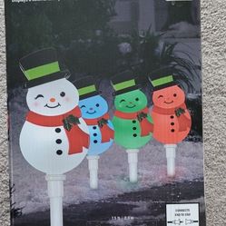 LED LIGHTSHOW ColorMotion Multicolor Snowman Pathway Stakes