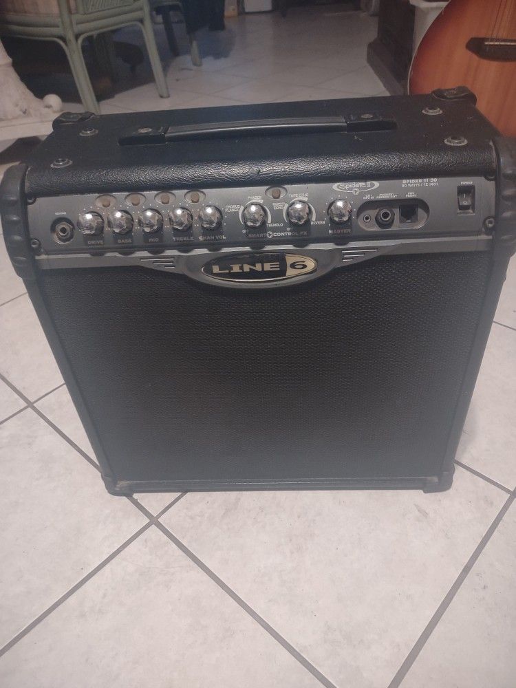 LINE 6 SPIDER II GUITAR Ampliffier