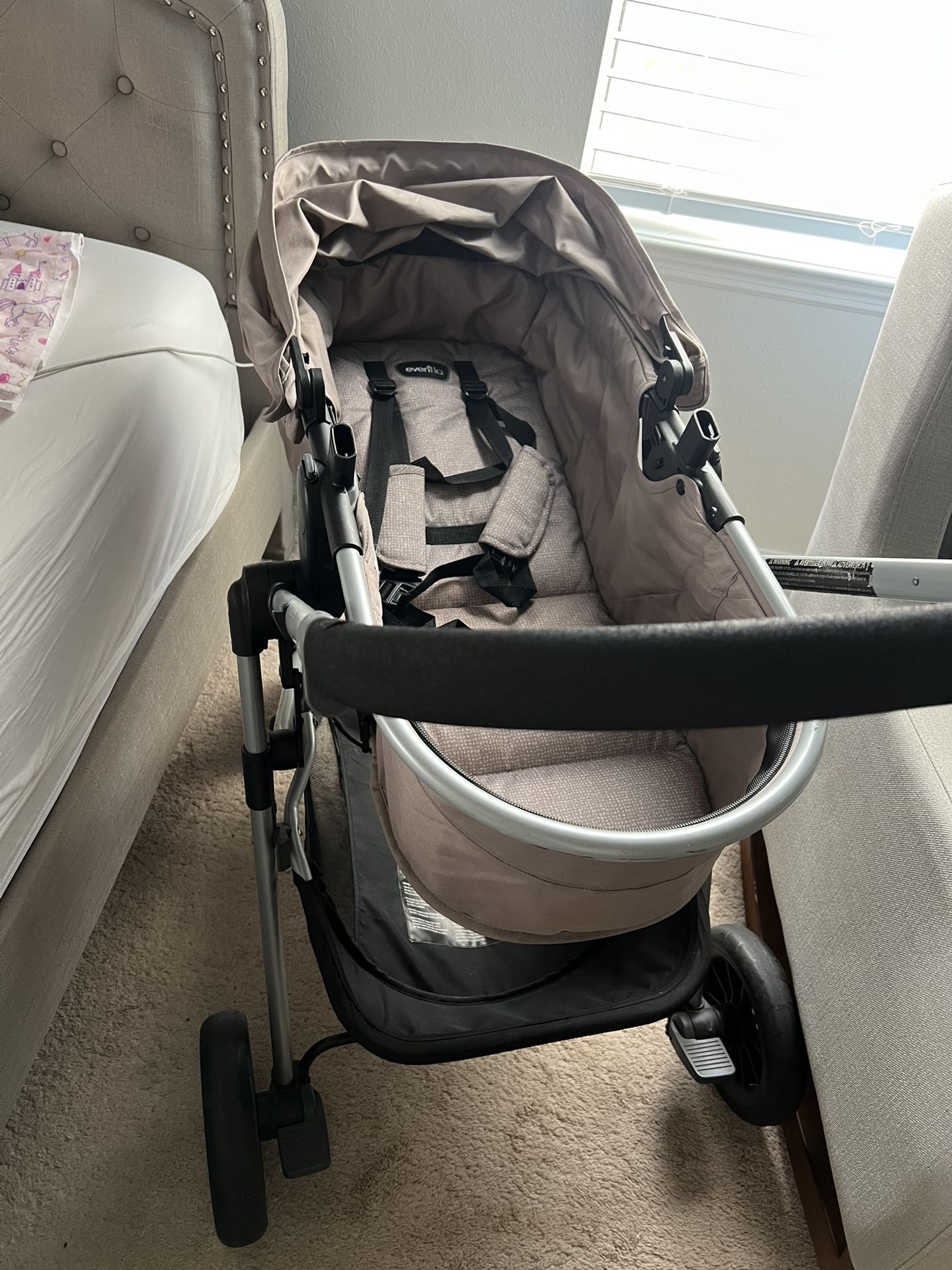 Evenflo PIVOT MODULAR TRAVEL SYSTEM