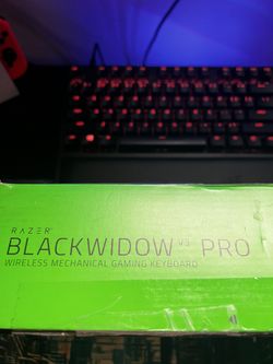 Razer Black widow V3 pro w/ Extra Keys (pink) Yellow Switches