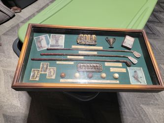 Golf  plaque. 21in L × 11in W