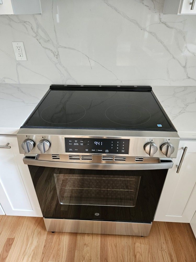 New GE 30 in. 5 Burner Element Slide-In Electric Range in Stainless Steel with Crisp Mode