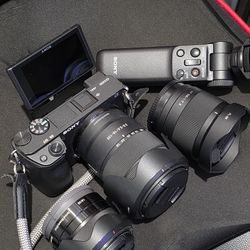 Sony a6400 lens and shooting tripod