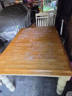 Solid wood Farmhouse table w/4 chairs