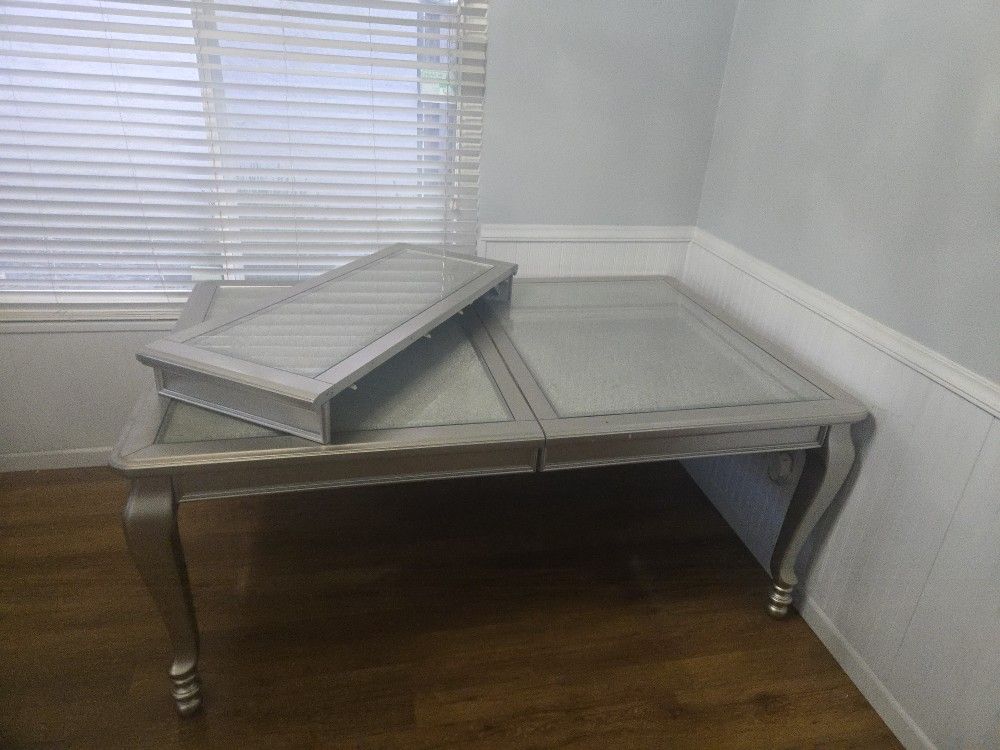 Full Size Dining Table