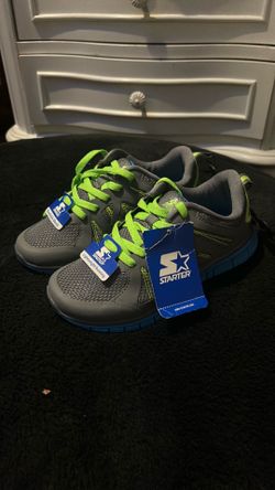Size 2 NWT Kids Starter Lightweight Running Shoes – Grey/Neon Green