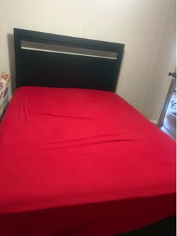 Full bed with mattress