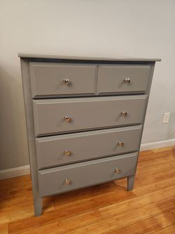 Grey 4 Drawer Dresser