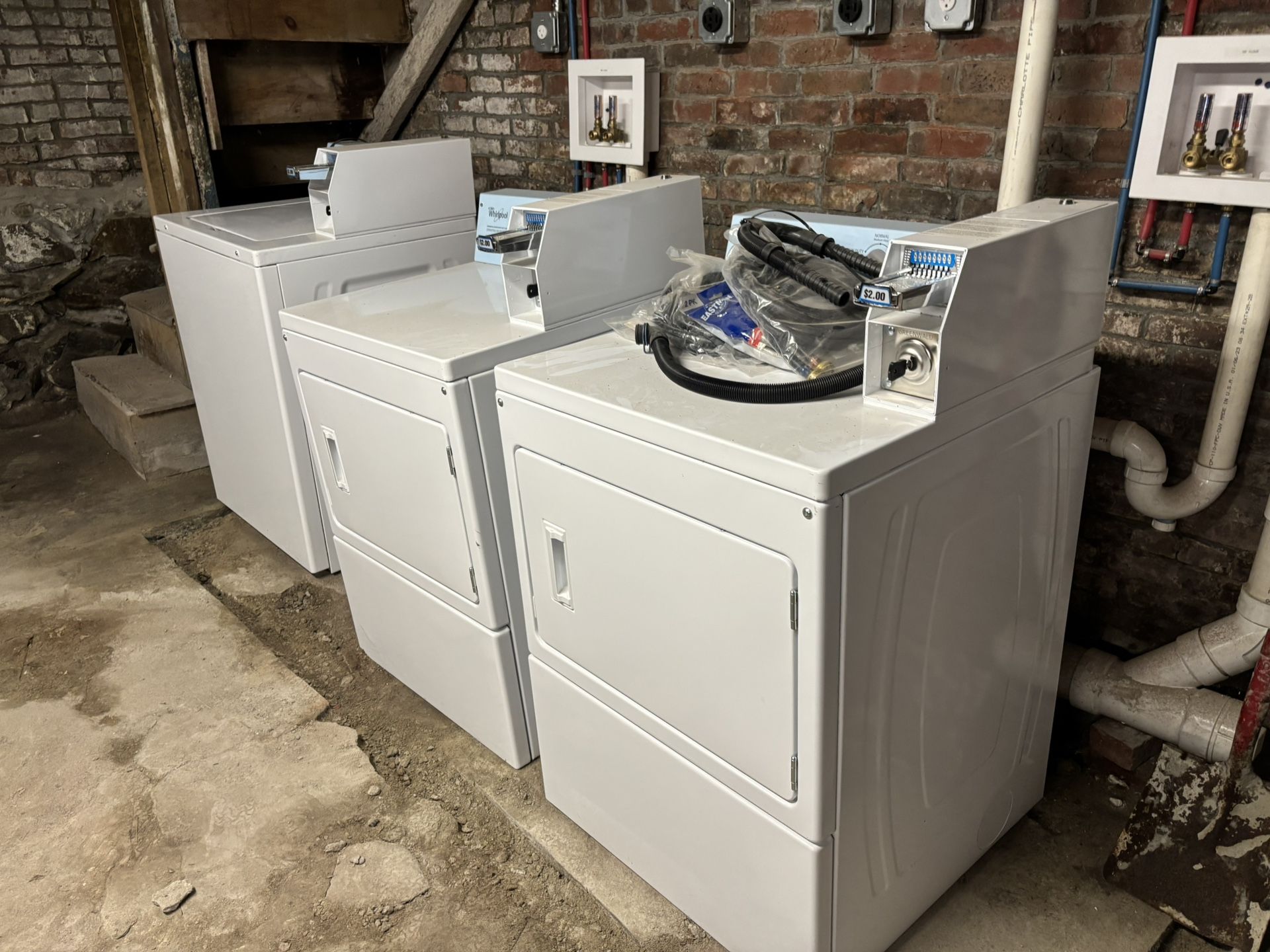 New 2 Whirpool Dryer And 1 Washing Machine