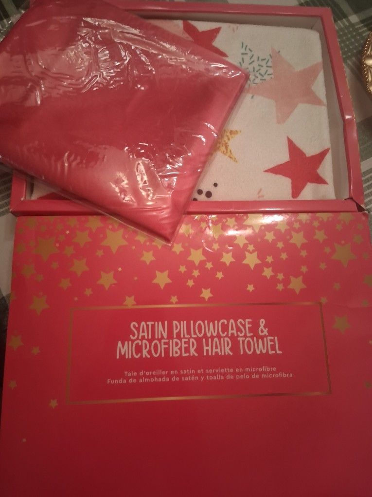 Satin Hot Pink Pillowcase & Star Print Microfiber Hair Towel Arcadia Beauty NEW