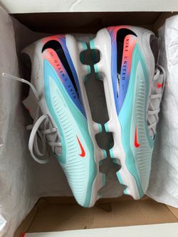 Nike United Jr. Phantom 6 Low Pro Size 4.5