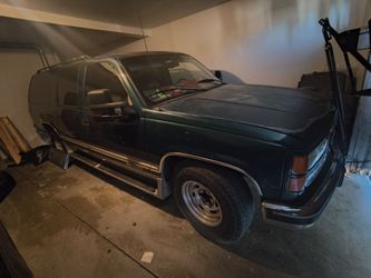 1999 GMC Suburban