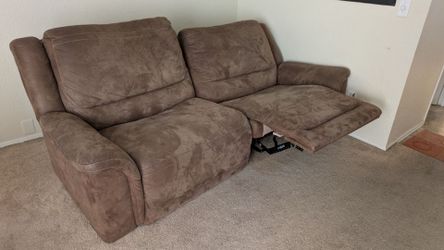 Reclining theater sofa. Free delivery 👍