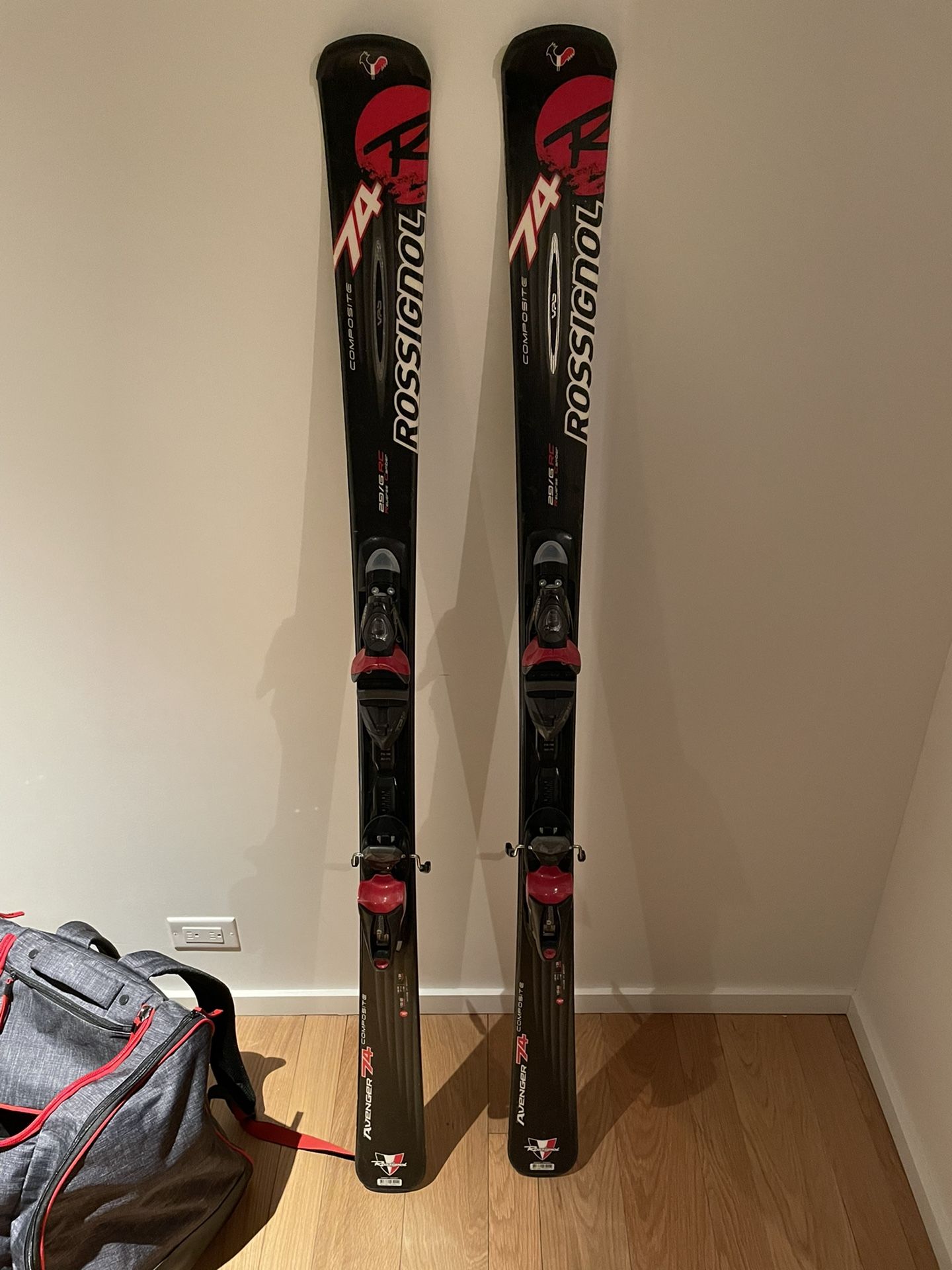 Rosignol Avenger 74 Skis With Dalbello Boots Size 8.5