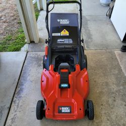 Black & Decker Battery Powered Lawn Mower