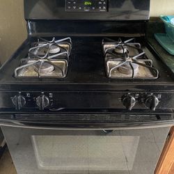 Gas Stove And Microwave 