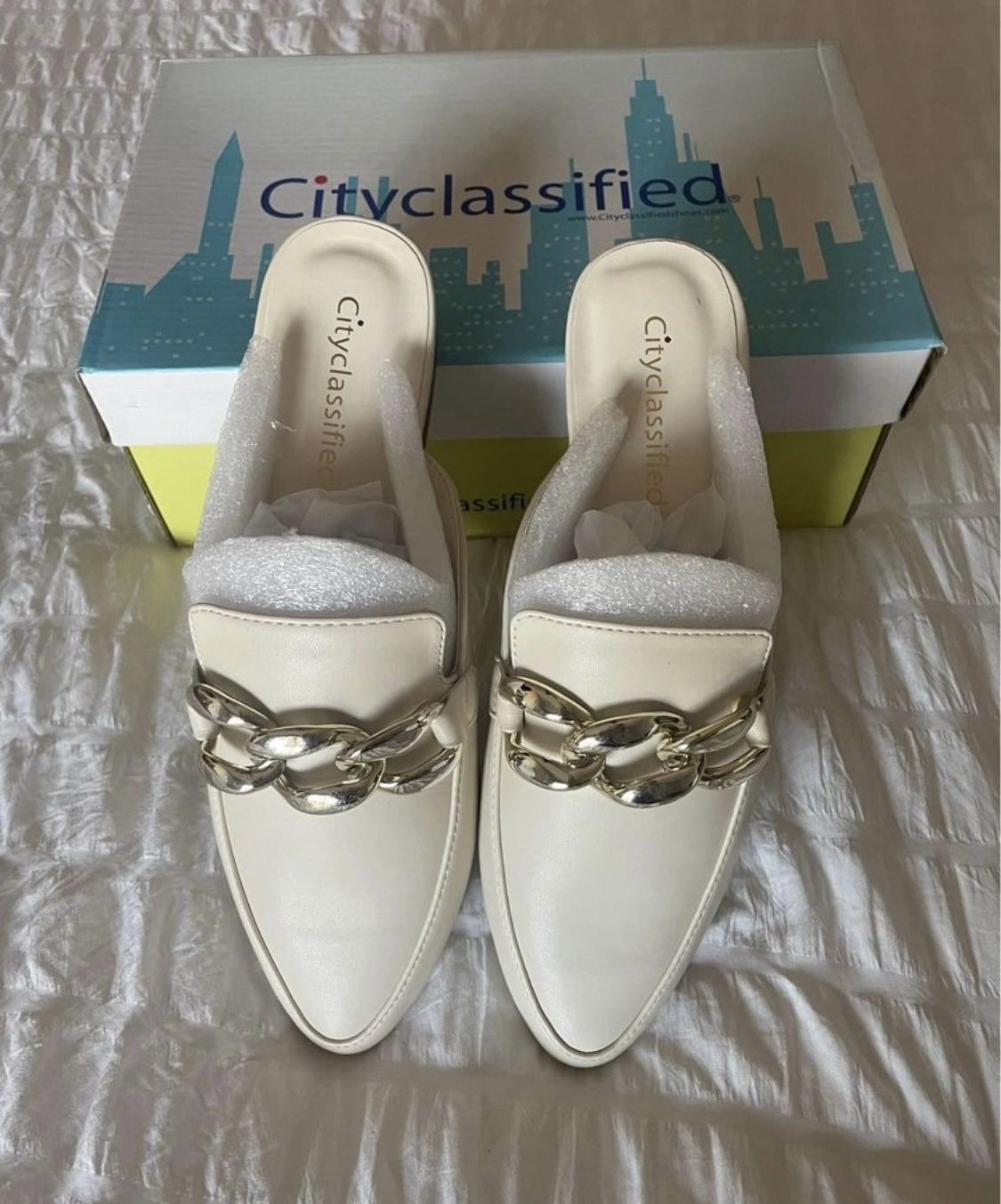Pointed Toe Slide On Mule Flats *New