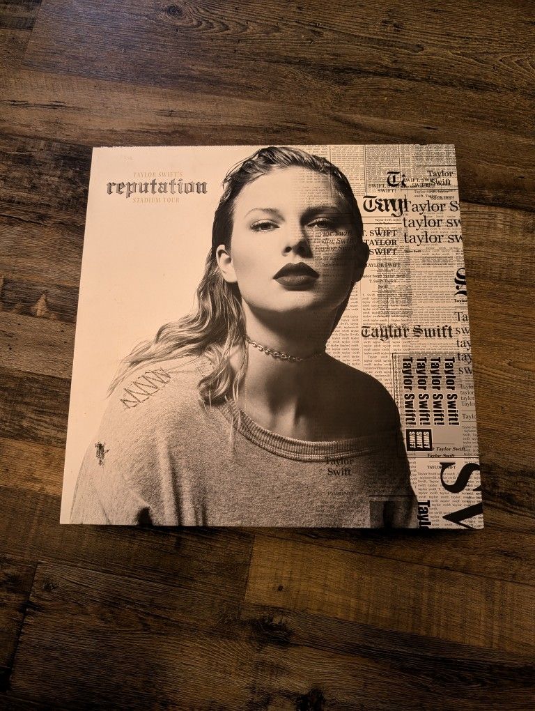 Taylor Swift Reputation VIP Box (Only Box)