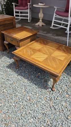 Coffee Table & Side Table