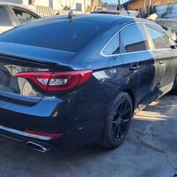 2015 Hyundai Sonata For Parts
