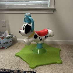 Bouncing/spinning Dog toy