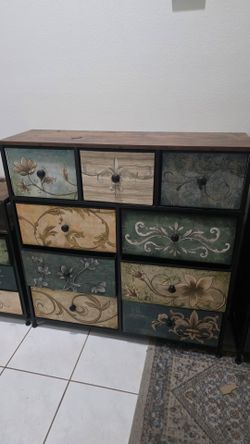 Dresser & 2 end tables