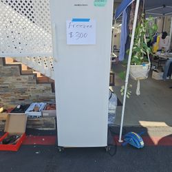 Hamilton beach upright freezer