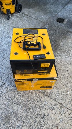Dewalt air purifier DWXAF101