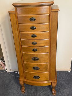 Jewelry armoire