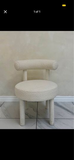 Sherpa accent chair