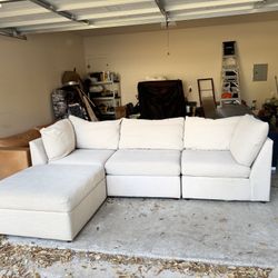Basset Sectional 