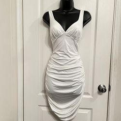 NWOT -white Drape Ruched Bodycon Tight Dress 🤍