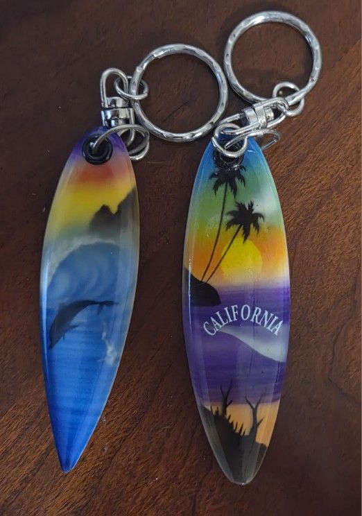 Vintage California Surfboard Keychain 
