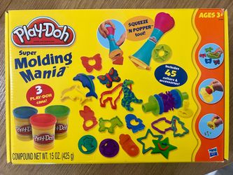 Play-Doh Molding Mania