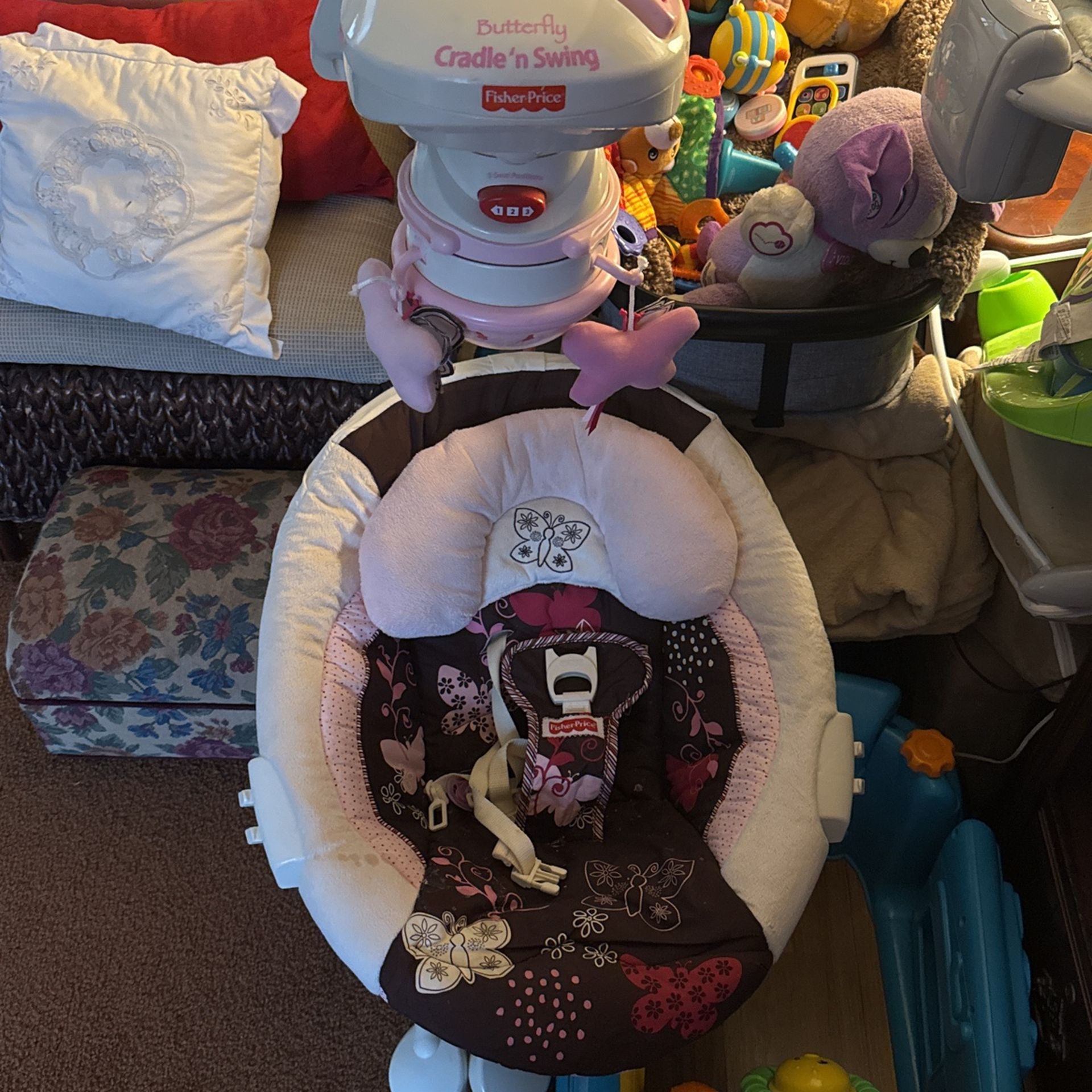 Fisher price Butterfly Cradle N Swing