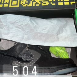 Oregon All Black Dunks (worn)