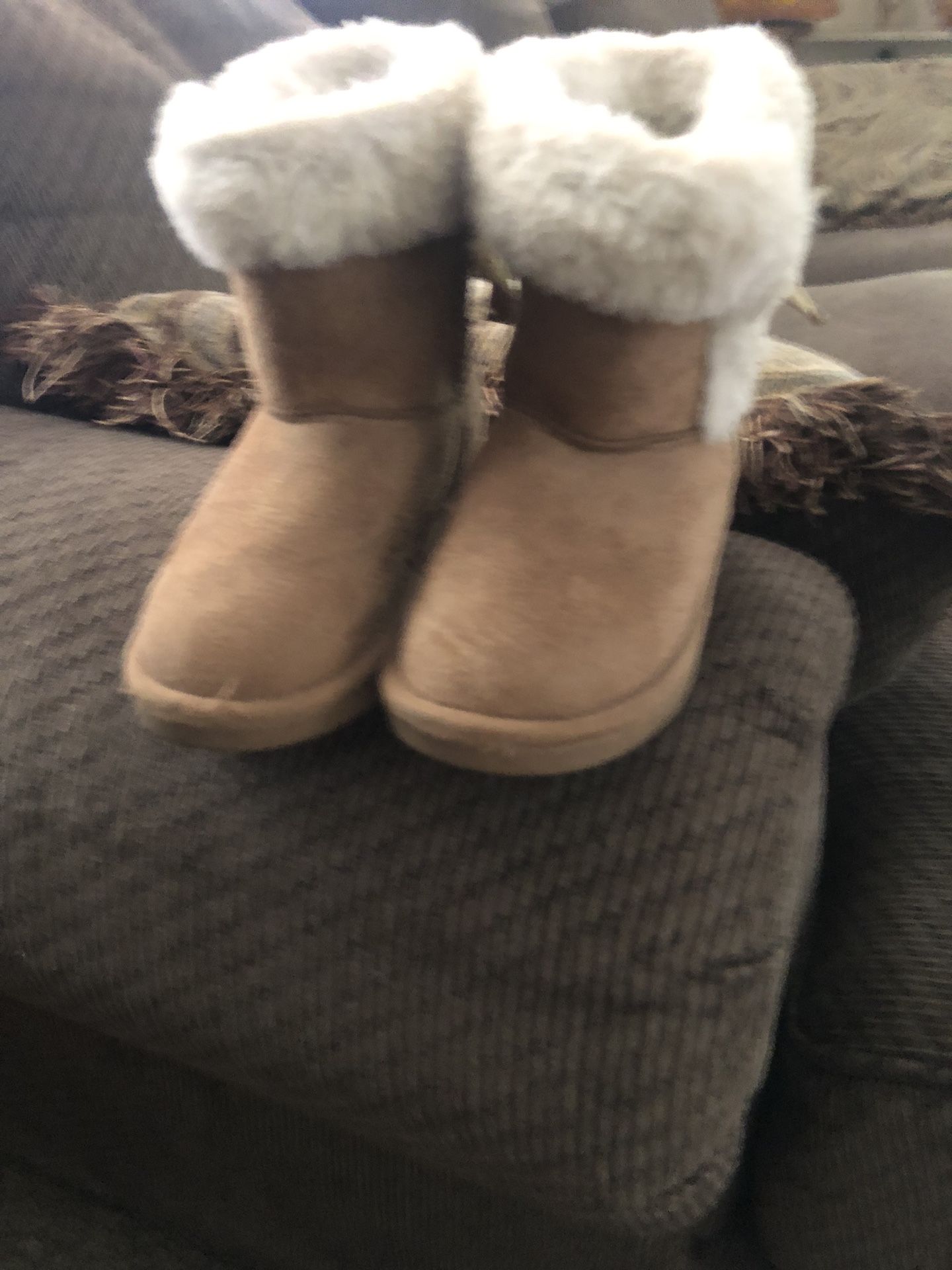 Girls Boots