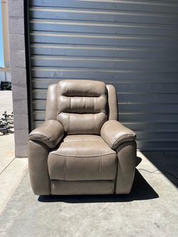 Mason Top Grain Leather Power Recliner w/ Power Headrest 🚚 Delivery Available