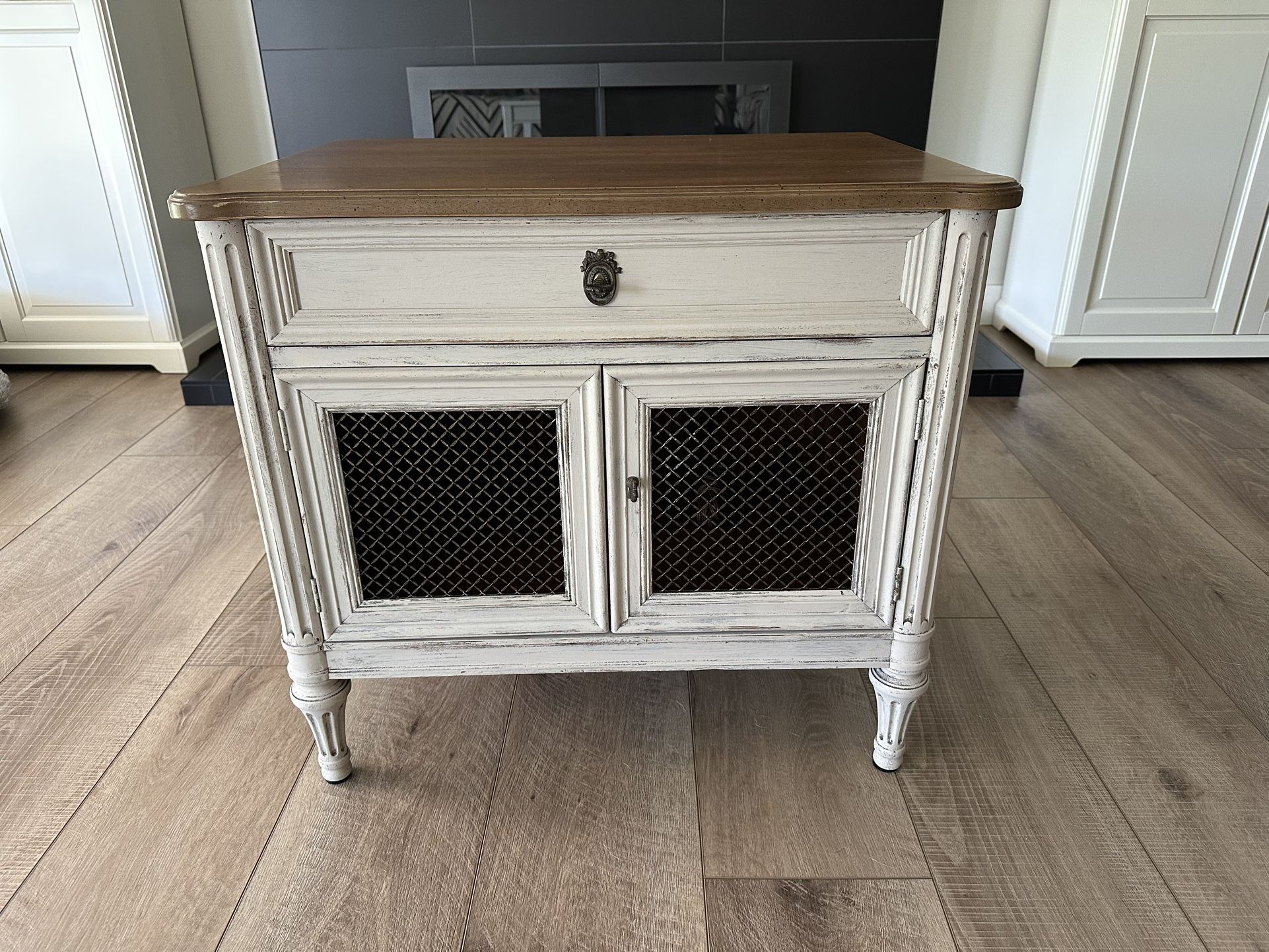 Vintage Side/End Table