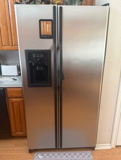 GE Stainless Steel Side by Side Fridge