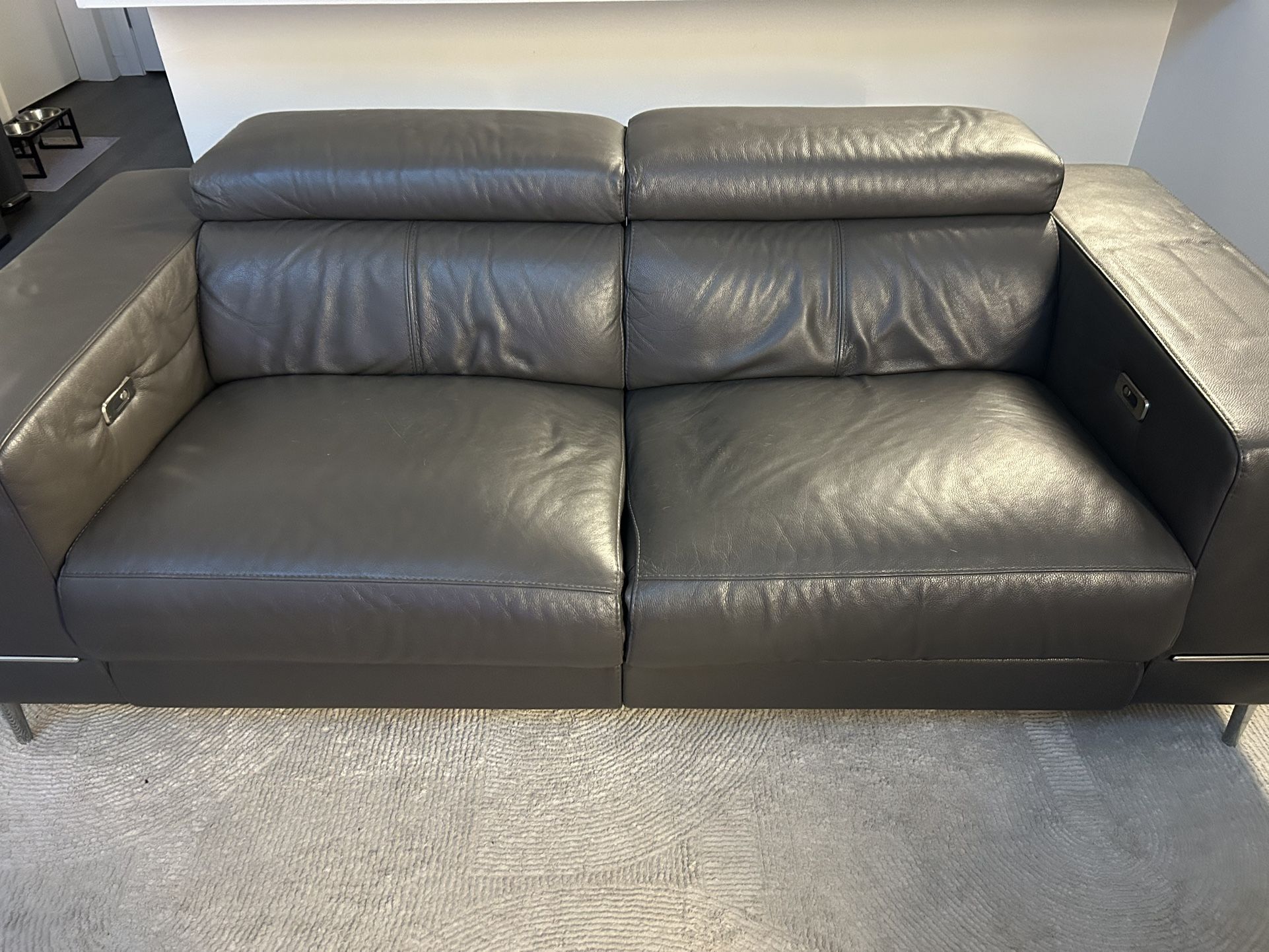 Couch | Sectional | Sofa 
