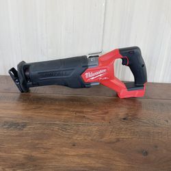 Milwaukee M18 FUEL SAWZALL Reciprocating Saw 2821
