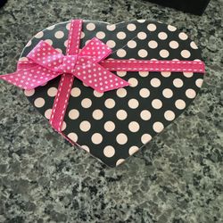 6 Heart Shape Boxes (Riverside)