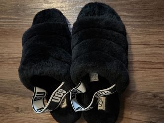 Women’s uggs size 9