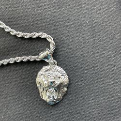 10k White gold diamond lion pendant