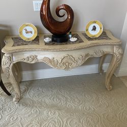 ThomasVille Corner Tables